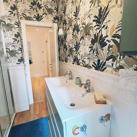 Elegant 5 Minutes From The Subway * 로마